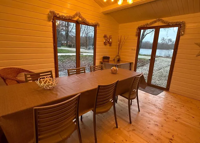 Dahu Wake Park, Proche Saint Emilion بيت خشبي *